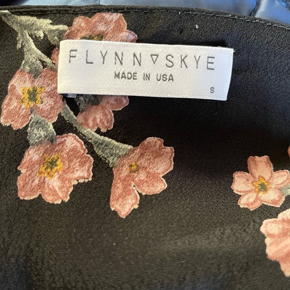 Flynn Skye Tawnya tie-shoulder Jumpsuit cherry blossom botanical floral - Picture 9 of 11